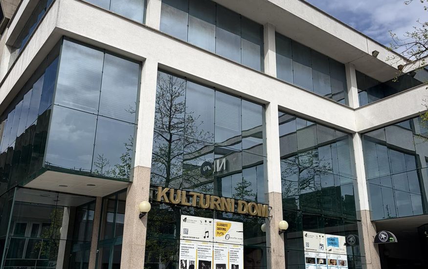 Fotografija zunanjosti Kulturnega doma