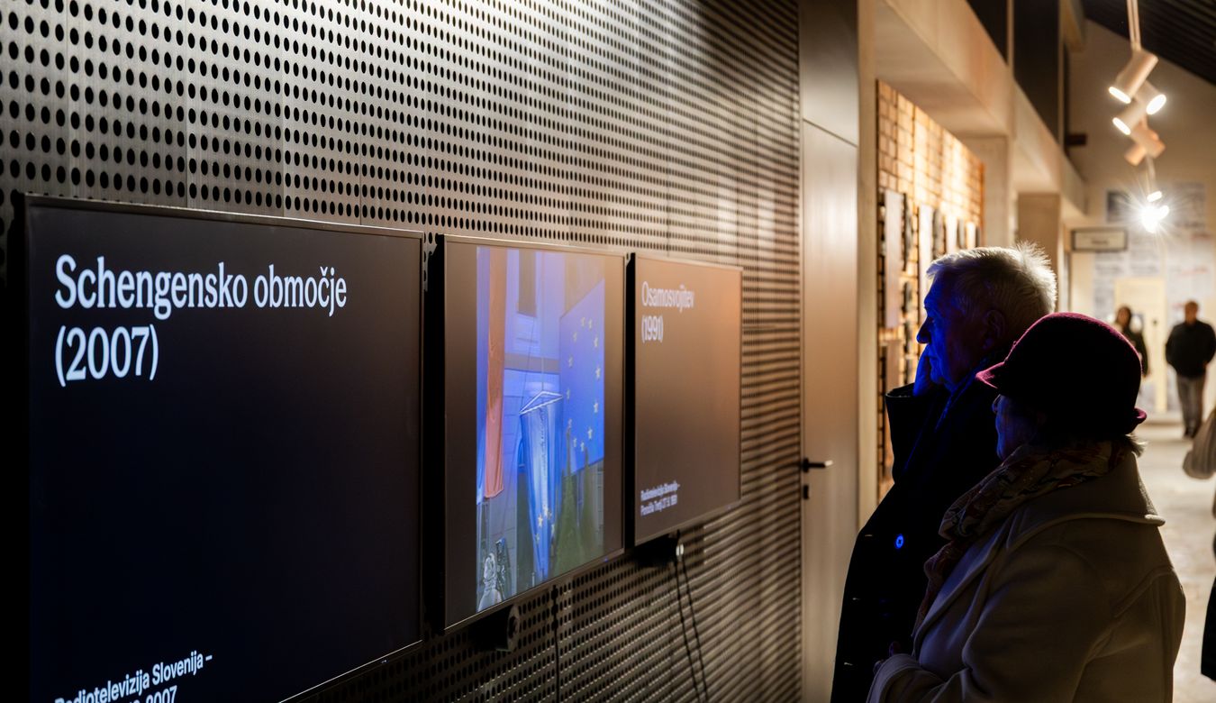 Fotografija z razstave Mesto na meji.